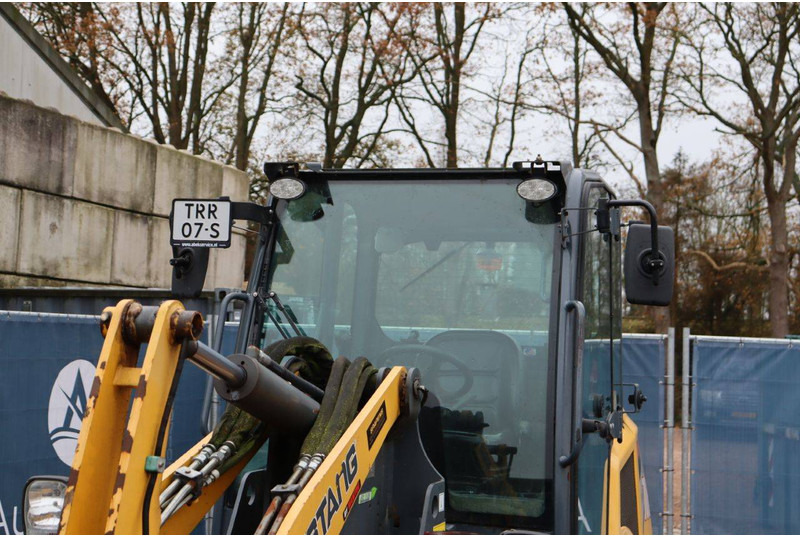 Chargeuse sur pneus Mustang AL 708