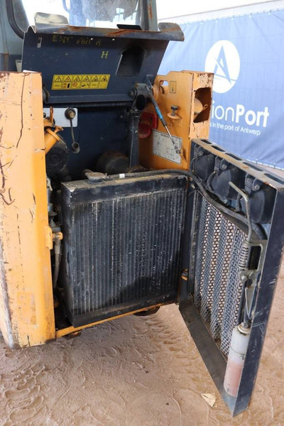 Chargeuse sur pneus Mustang SL2012