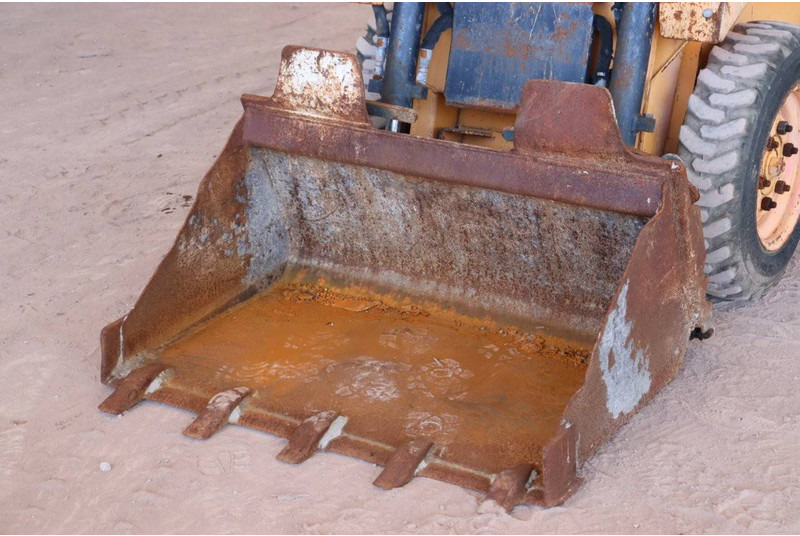 Chargeuse sur pneus Mustang SL2012