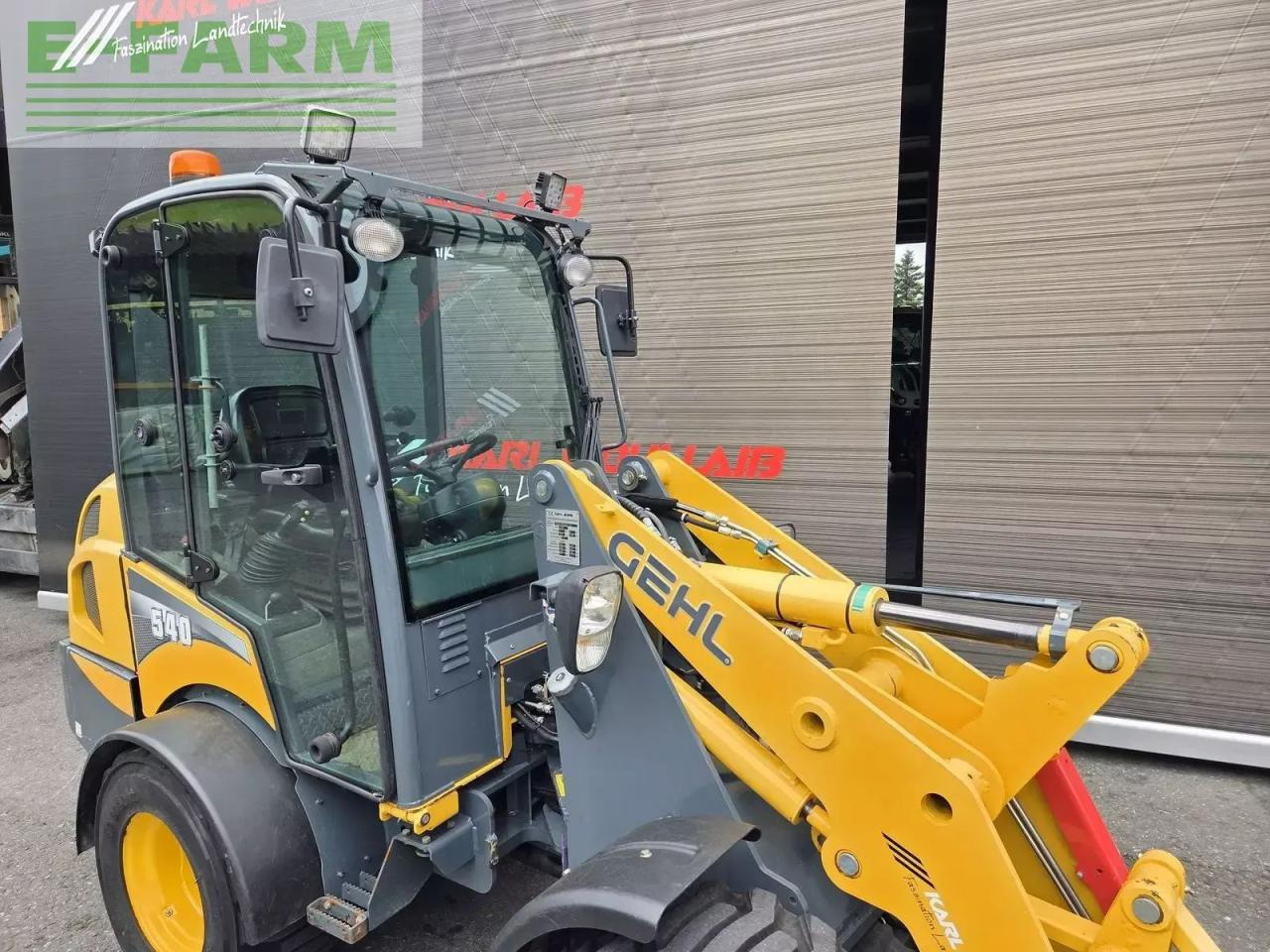 Chargeuse sur pneus Mustang al540