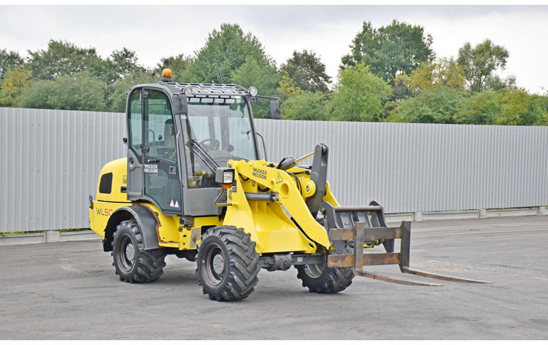 Chargeuse sur pneus Neuson WACKER WL 50