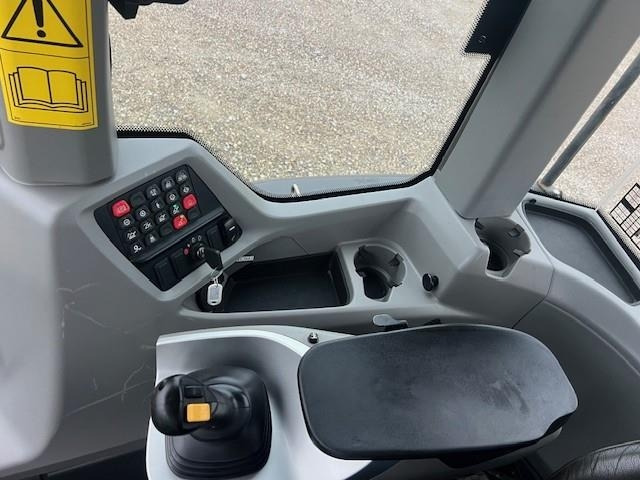 Chargeuse sur pneus New Holland W190D ZB T4B
