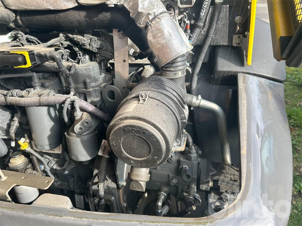 Chargeuse sur pneus New Holland W80C LE (2023)
