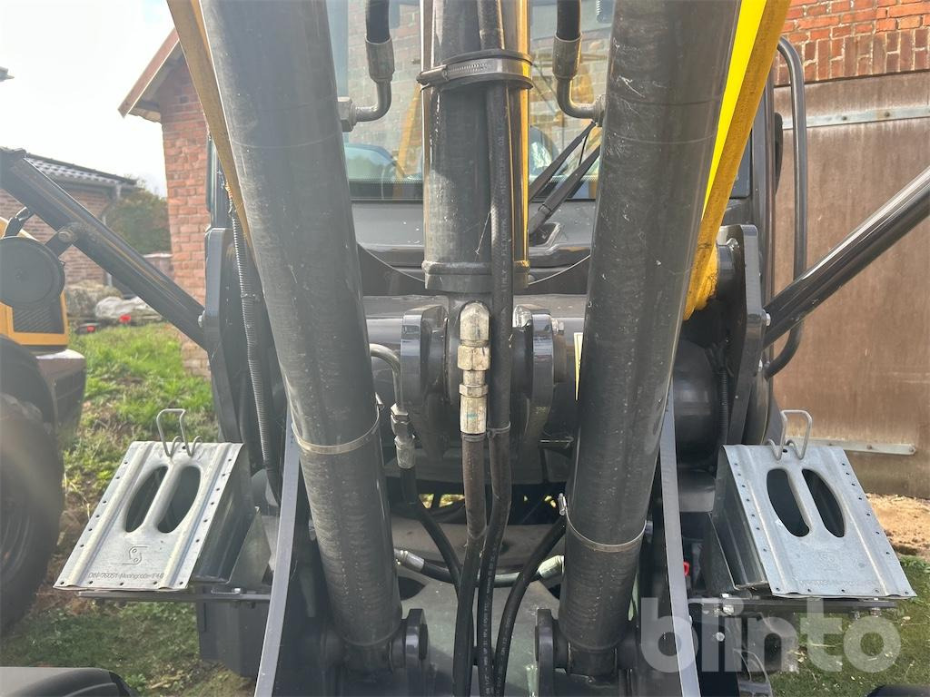 Chargeuse sur pneus New Holland W80C LE (2023)