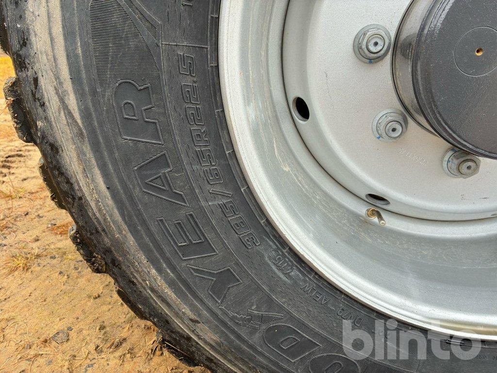 Chargeuse sur pneus New Holland W80 C