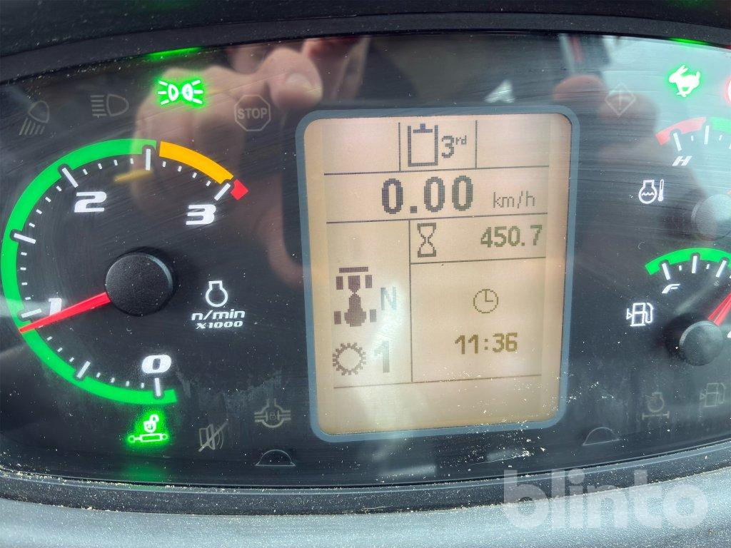 Chargeuse sur pneus New Holland W80 C