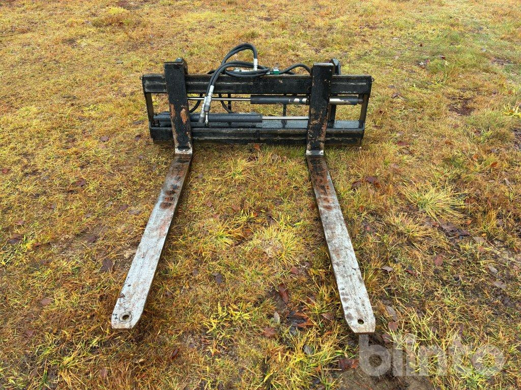 Chargeuse sur pneus New Holland W80 C