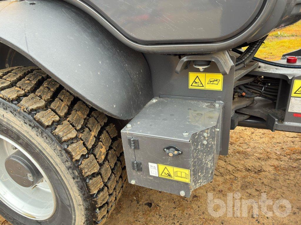 Chargeuse sur pneus New Holland W80 C