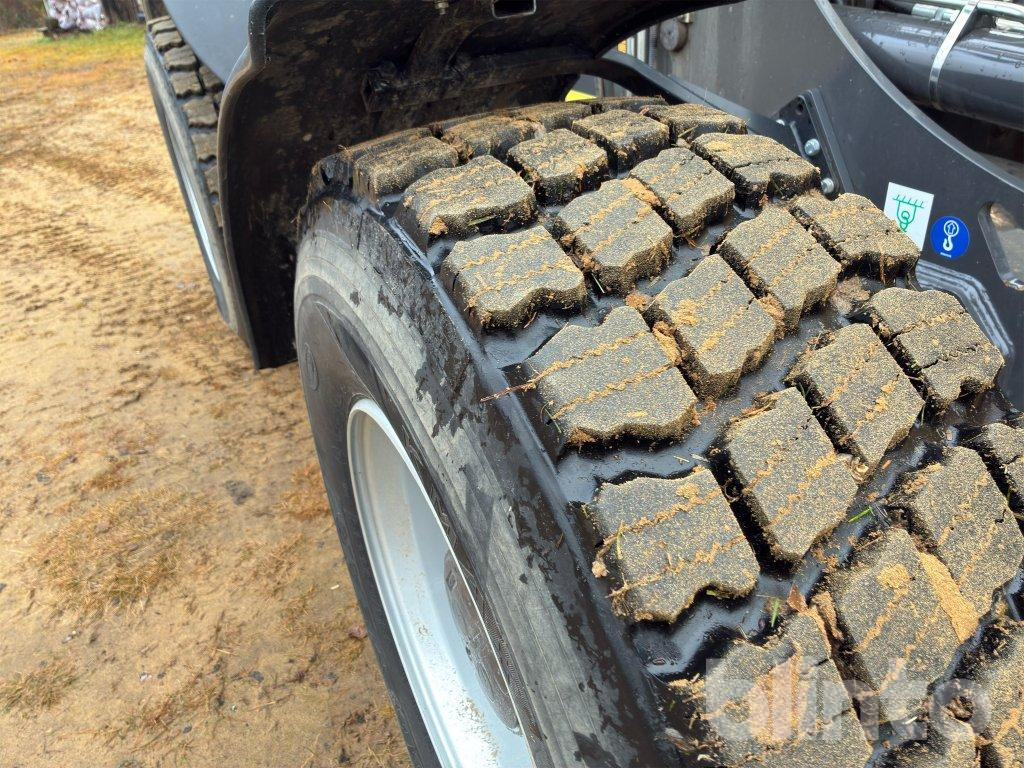 Chargeuse sur pneus New Holland W80 C