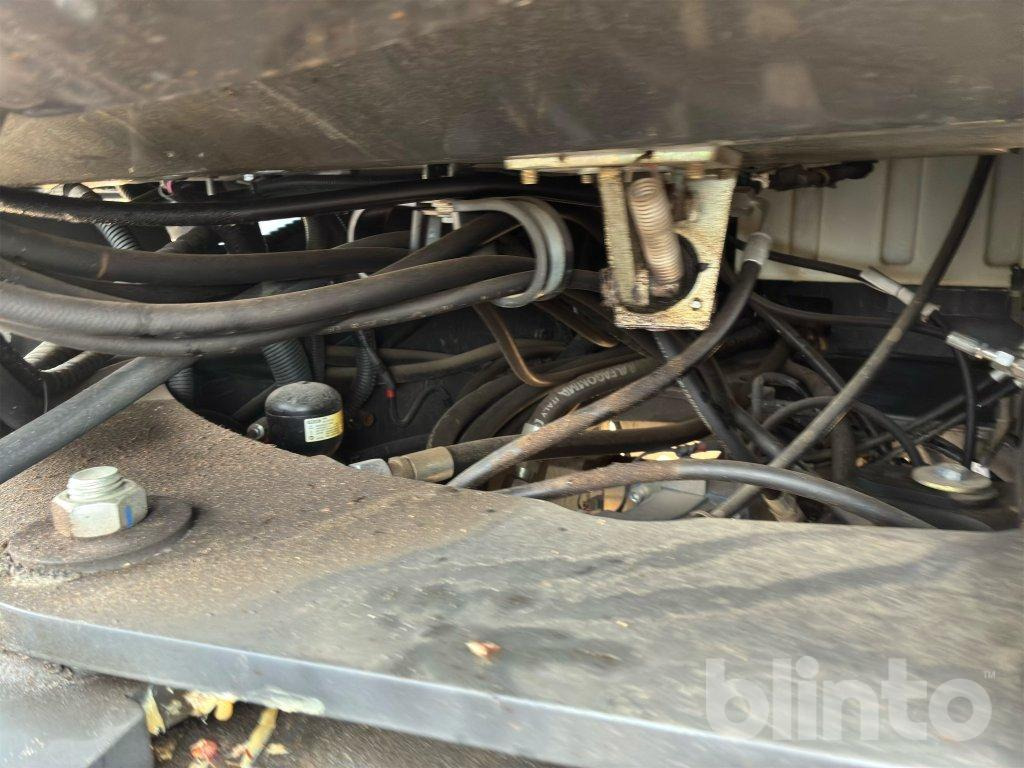 Chargeuse sur pneus New Holland W80 C