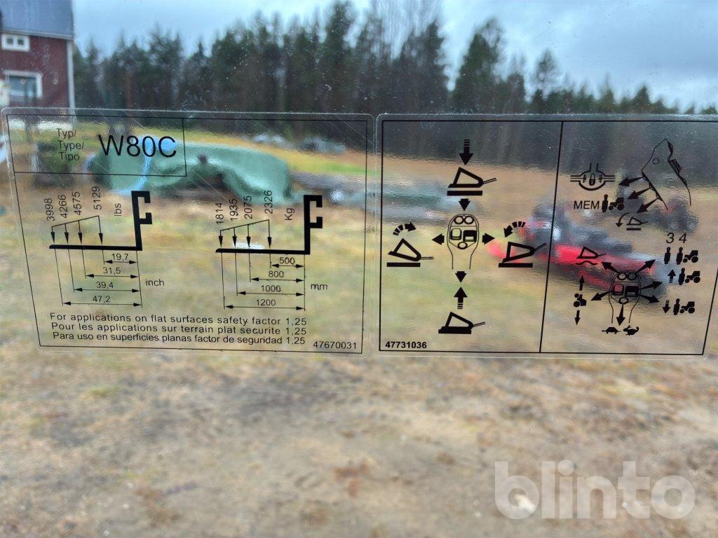 Chargeuse sur pneus New Holland W80 C