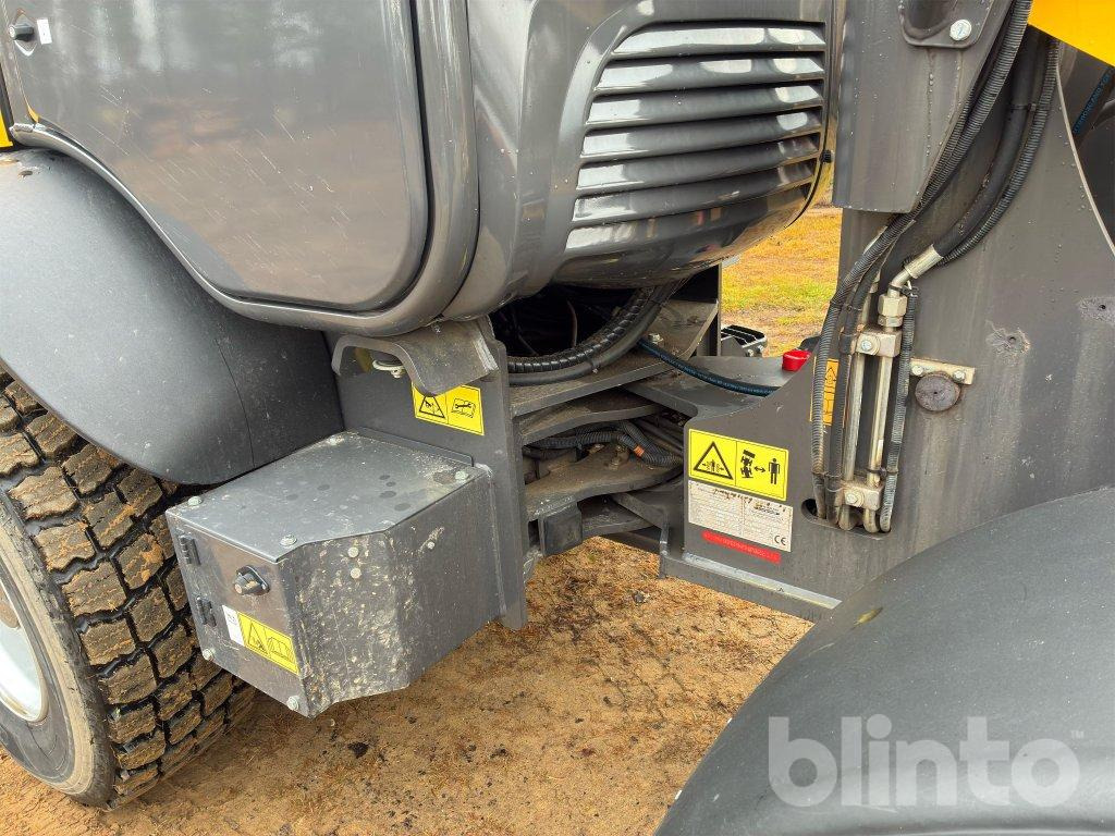 Chargeuse sur pneus New Holland W80 C