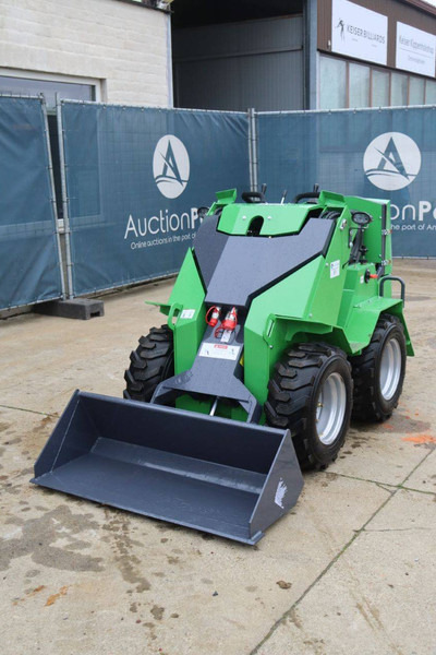 Chargeuse sur pneus Nycheki SK-911