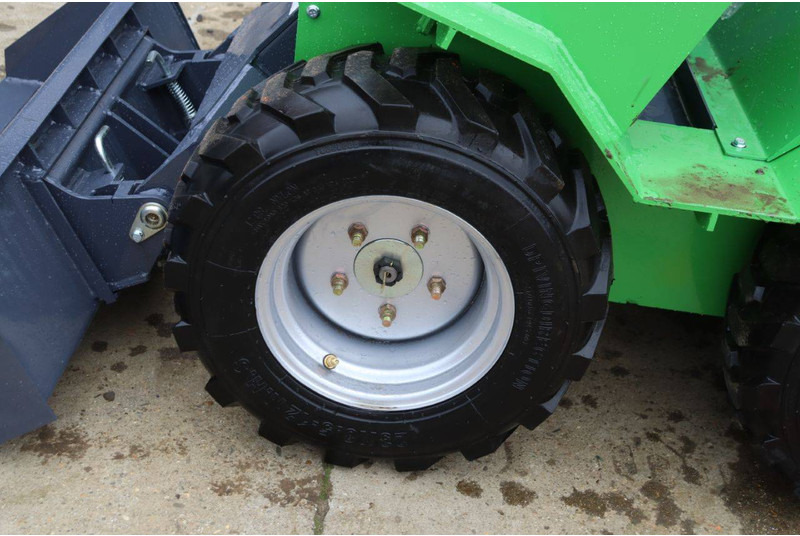 Chargeuse sur pneus Nycheki SK-911