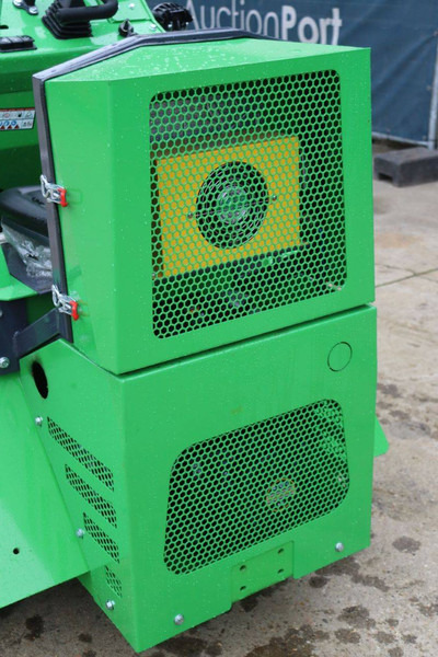 Chargeuse sur pneus Nycheki SK-911