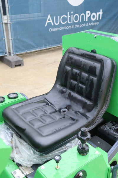 Chargeuse sur pneus Nycheki SK-911