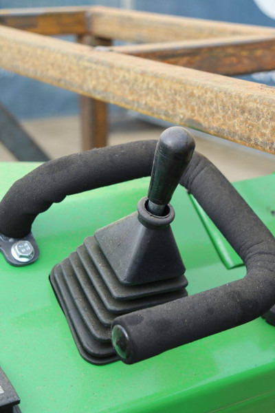 Chargeuse sur pneus Nycheki SK-K105