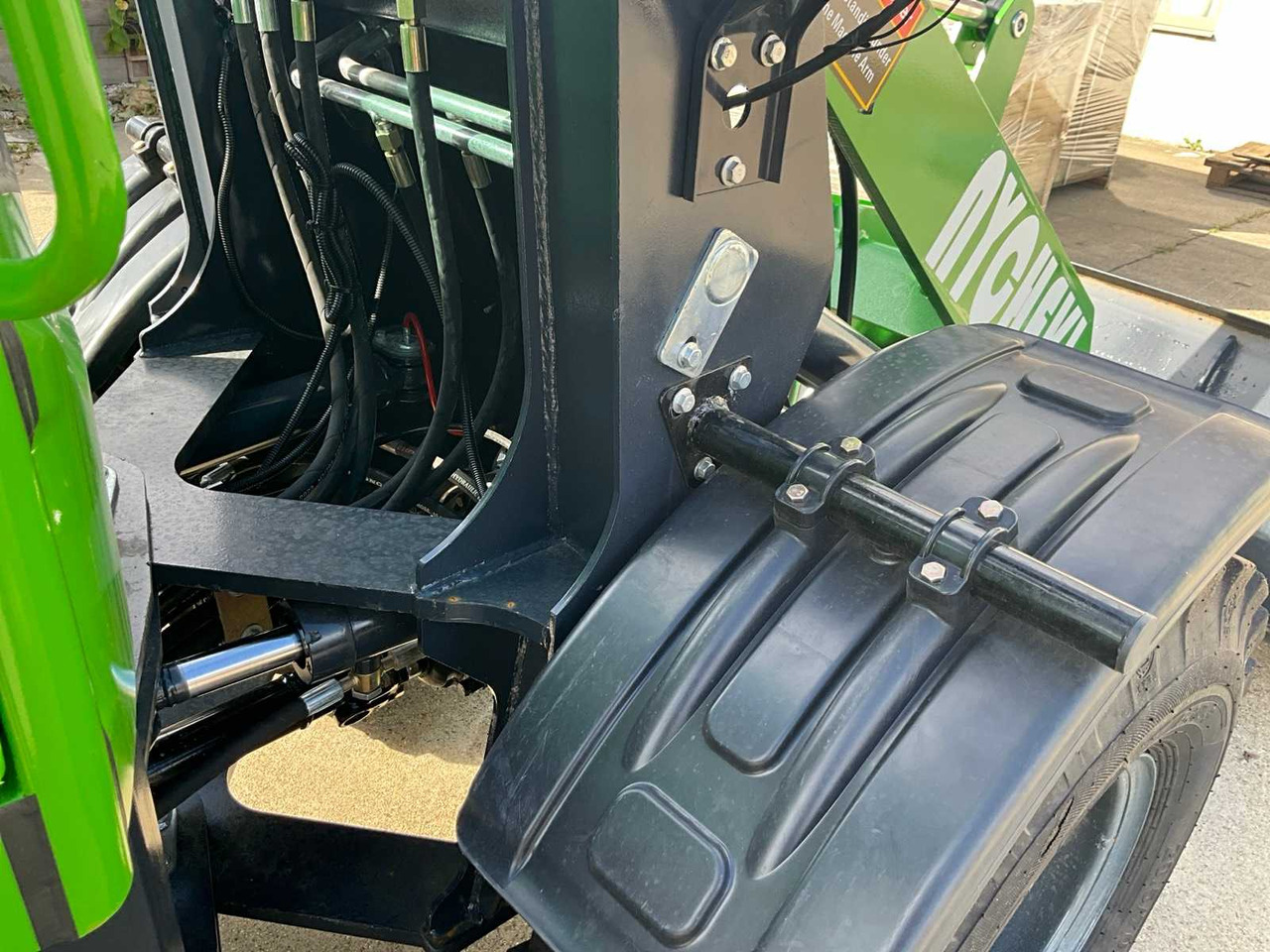 Chargeuse sur pneus Nycheki Y25-42