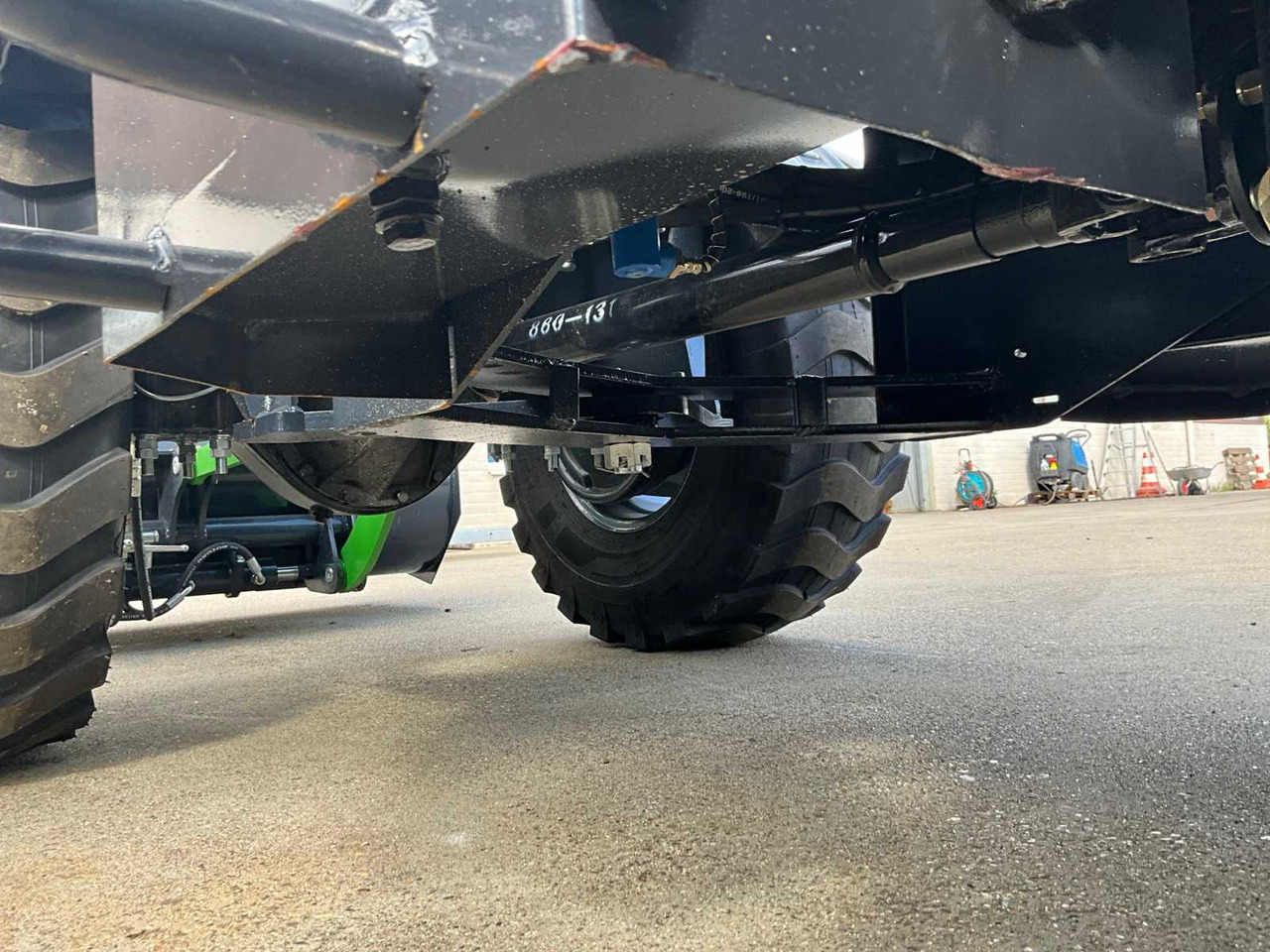 Chargeuse sur pneus Nycheki Y25-42