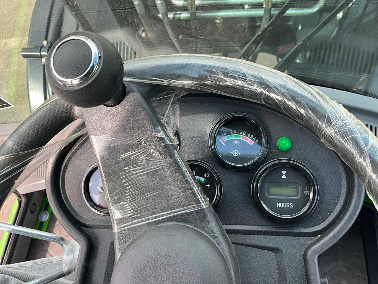 Chargeuse sur pneus Nycheki Y25-42