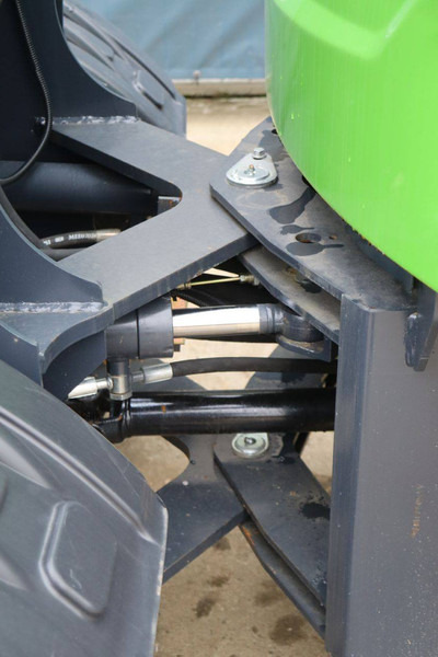 Chargeuse sur pneus Nycheki Y25-42