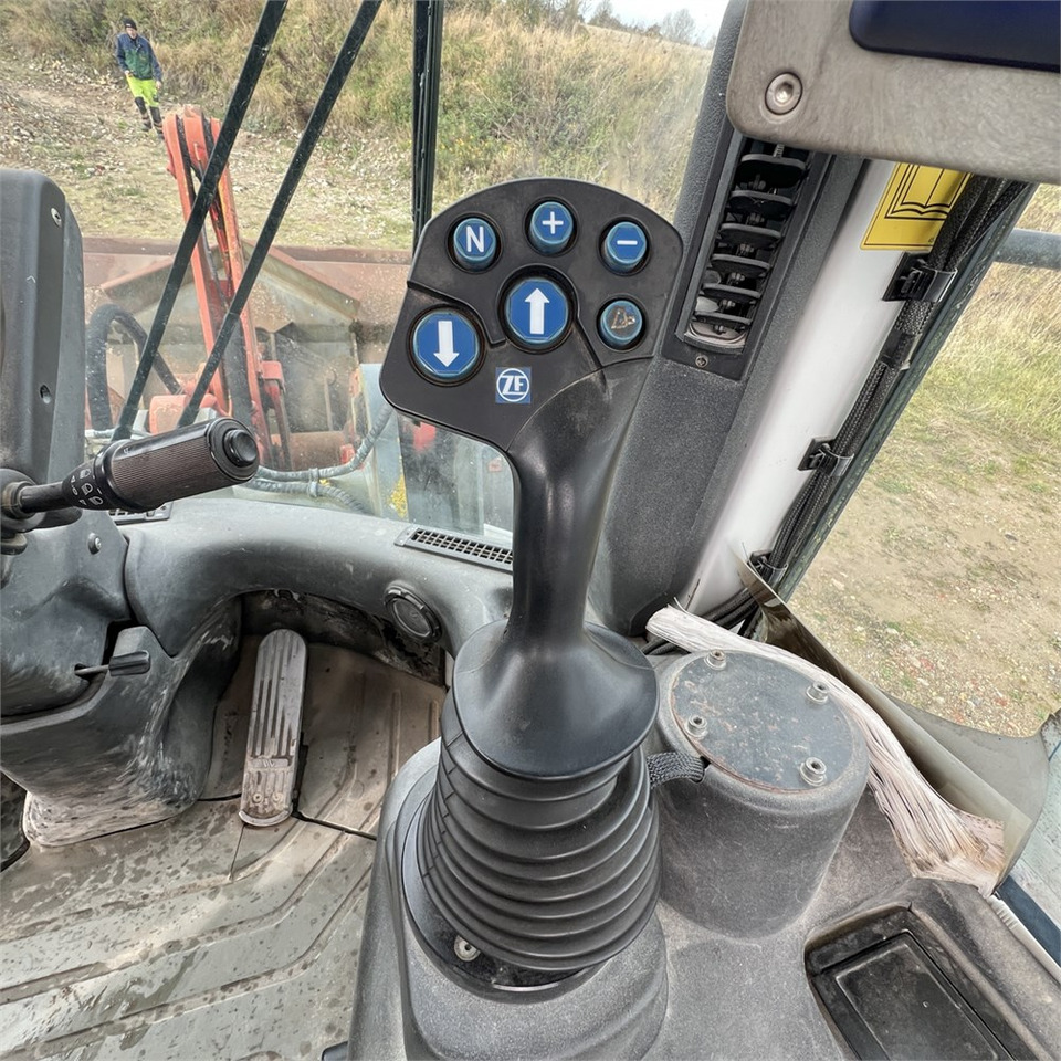 Chargeuse sur pneus O&K L25.5