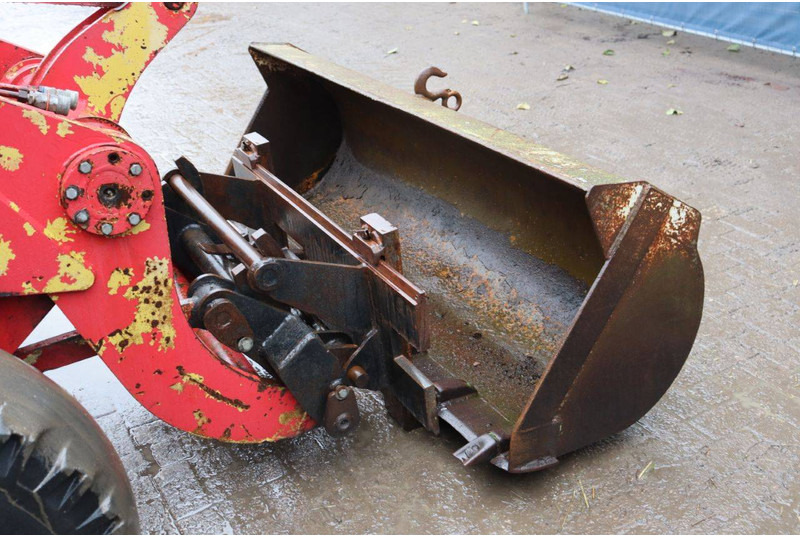 Chargeuse sur pneus O & K L6