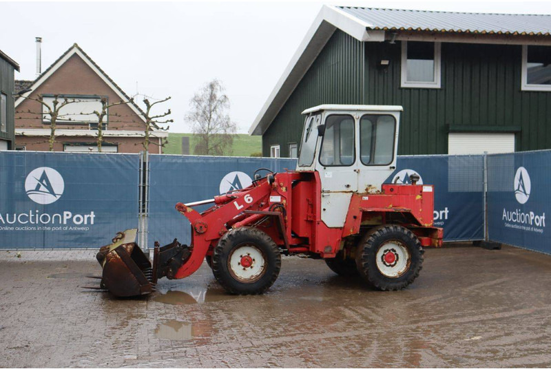 Chargeuse sur pneus O & K L6