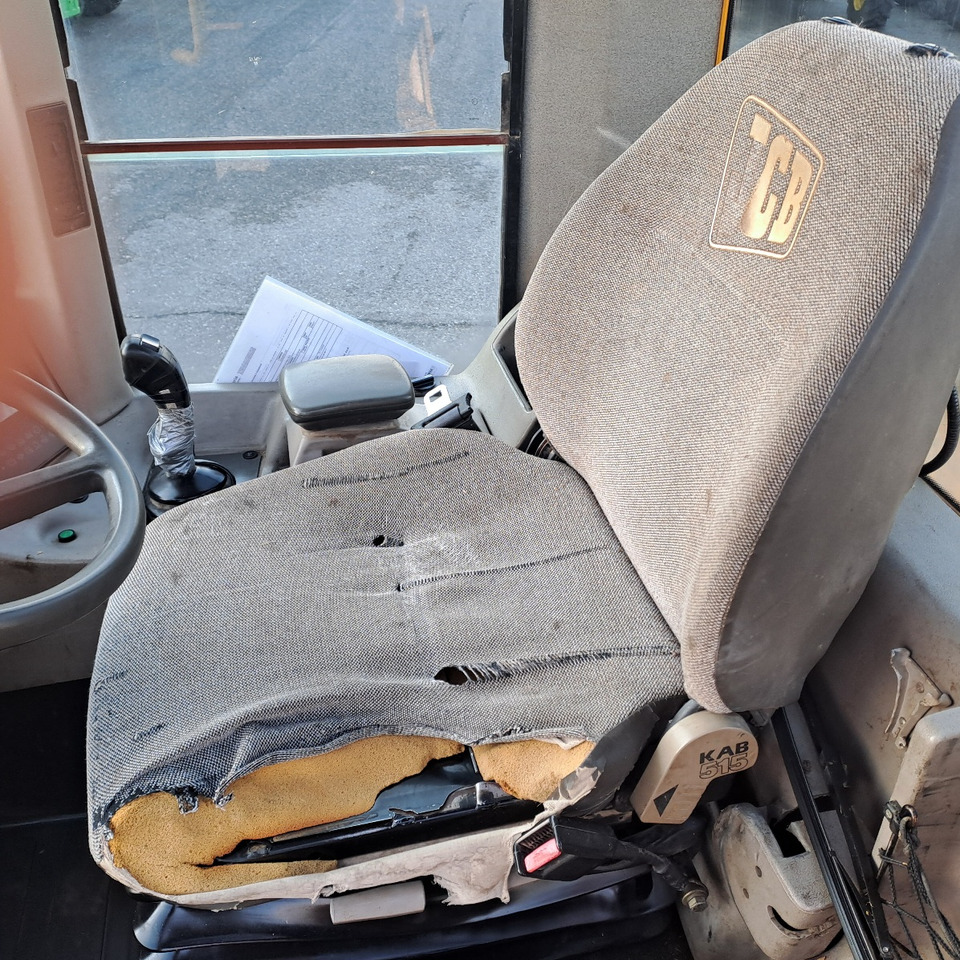Chargeuse sur pneus PALA GOMMATA JCB 426B