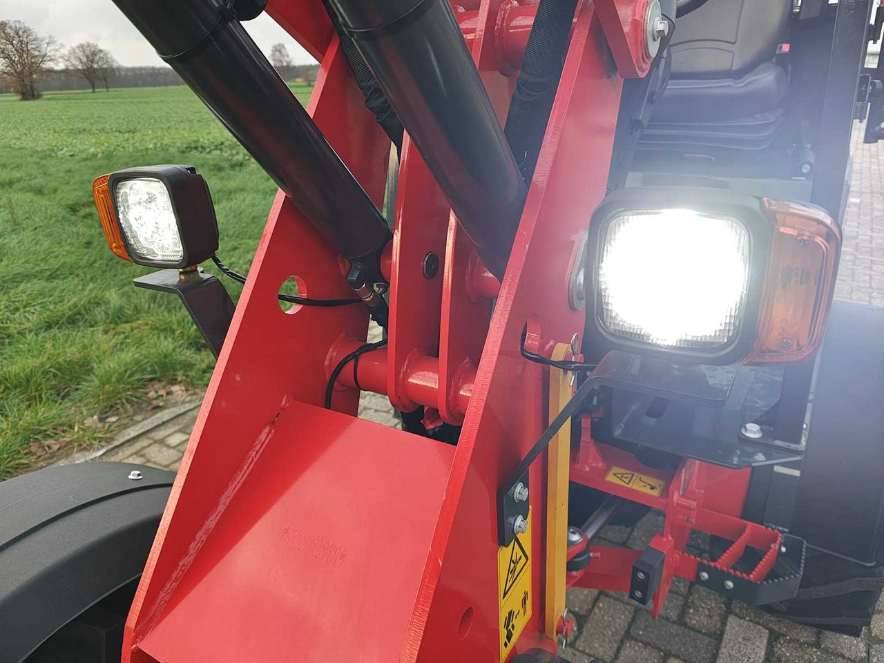 Chargeuse sur pneus PANTHER W25 MINILOADER