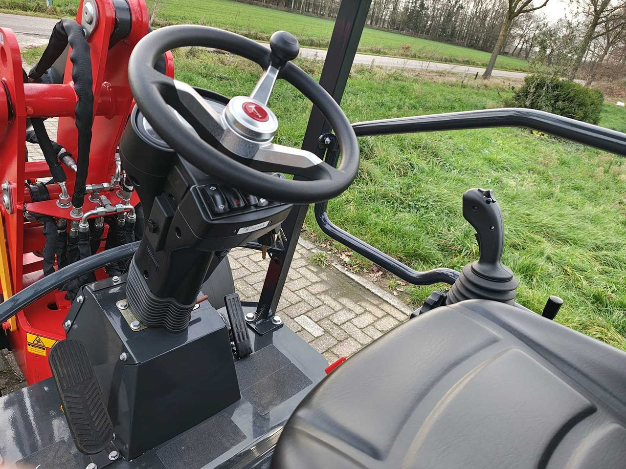 Chargeuse sur pneus PANTHER W25 MINILOADER