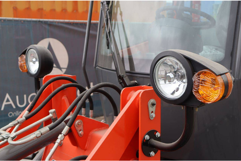 Chargeuse sur pneus Panther 10-08