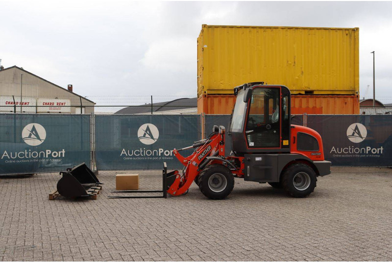 Chargeuse sur pneus Panther 10-08