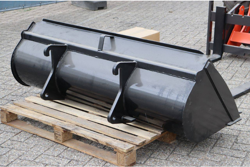 Chargeuse sur pneus Panther 10-08