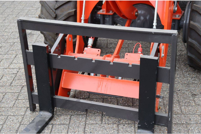 Chargeuse sur pneus Panther 10-08