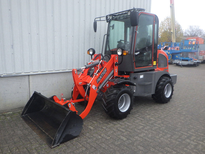 Chargeuse sur pneus Panther 10-08