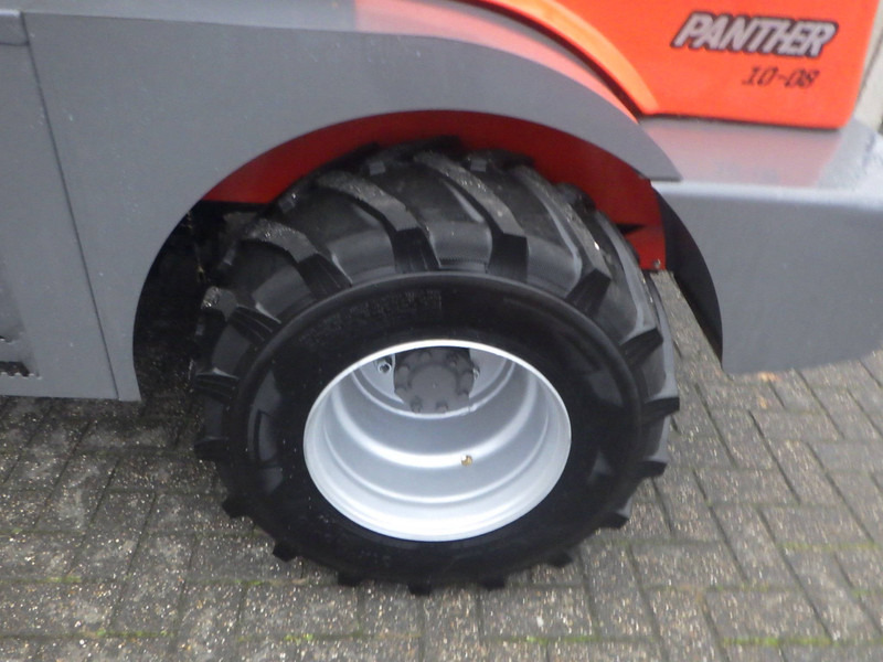 Chargeuse sur pneus Panther 10-08