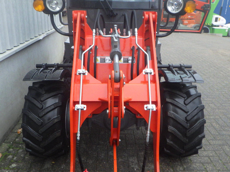 Chargeuse sur pneus Panther 10-08