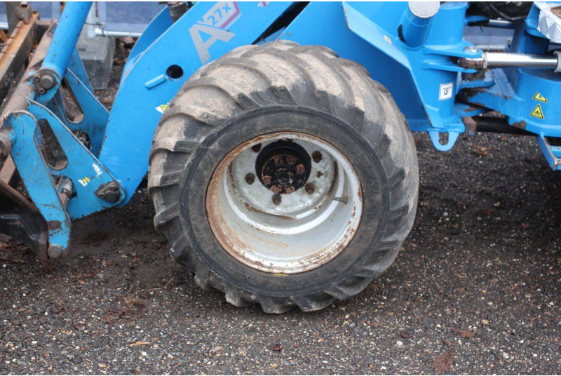 Chargeuse sur pneus Quappen A27X