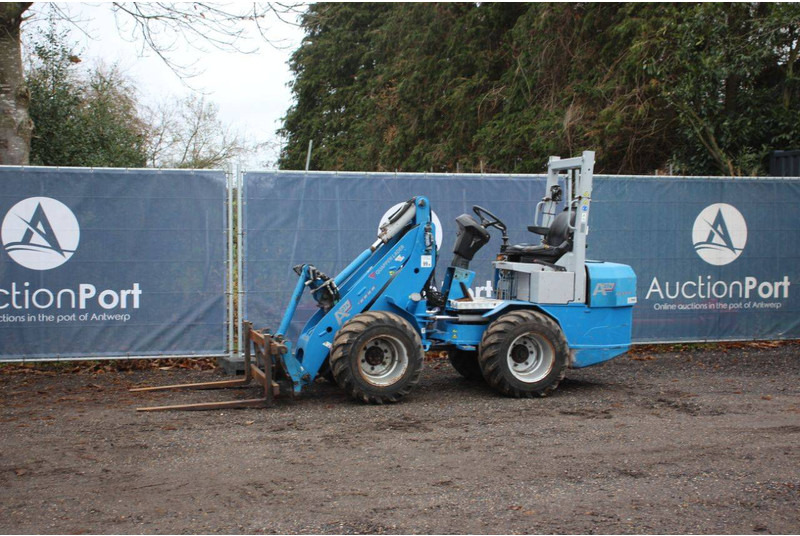 Chargeuse sur pneus Quappen A27X