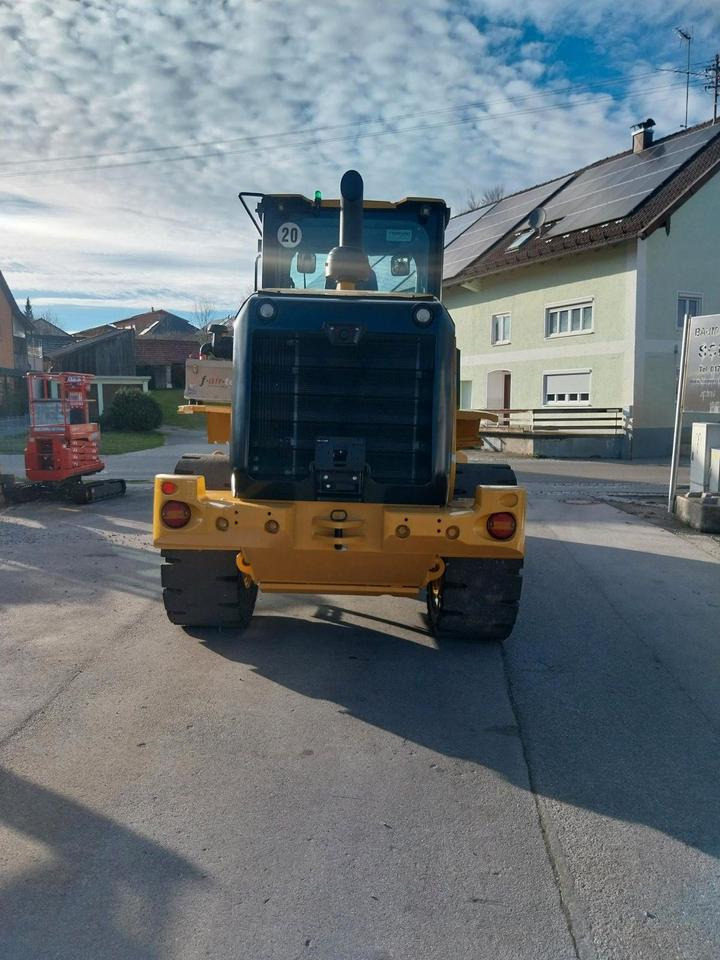 Chargeuse sur pneus Radlader Cat 926M Lader Schaufellader Komatsu
