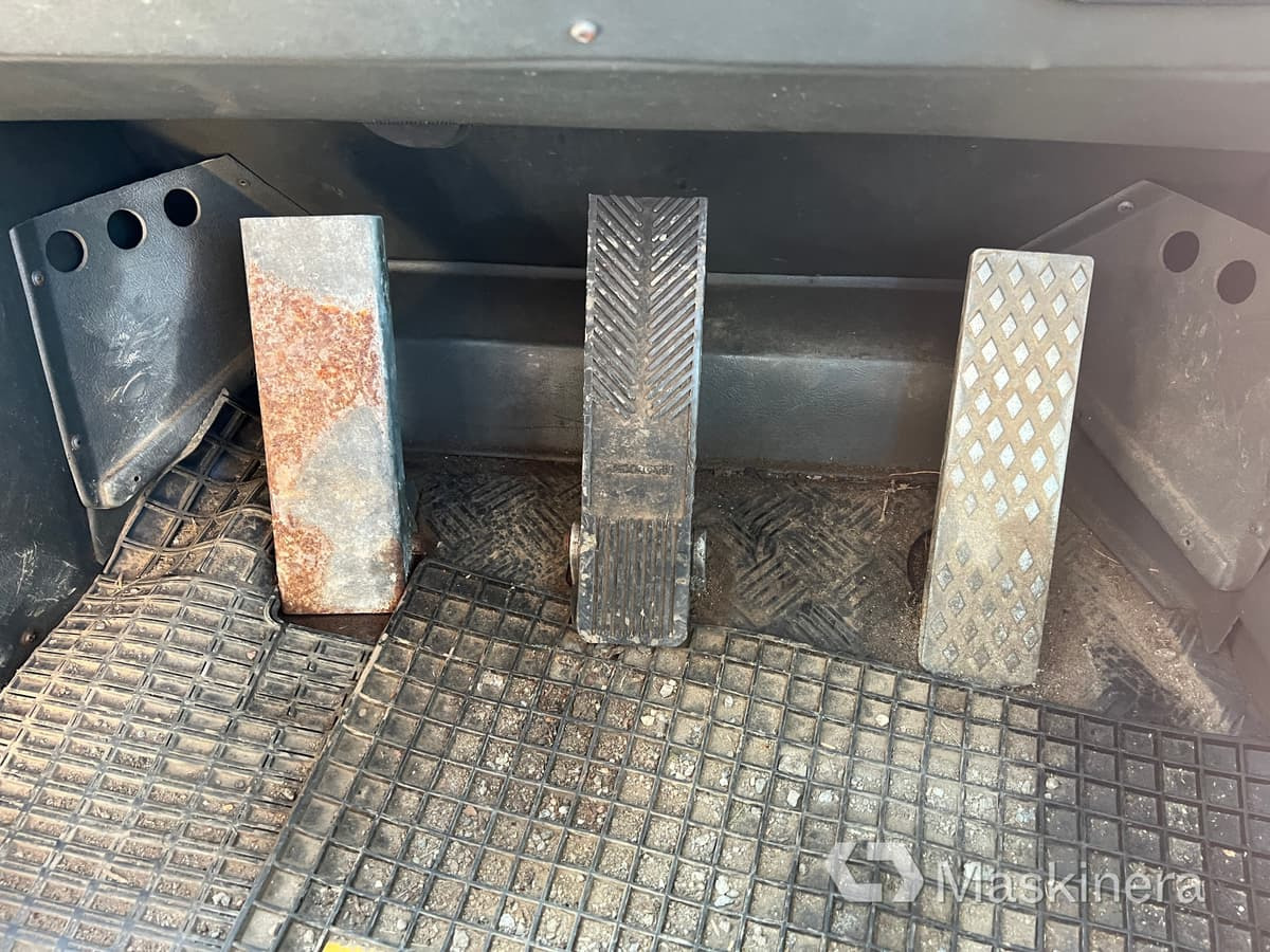 Chargeuse sur pneus Redskapsbärare Wille 655 med vikplog