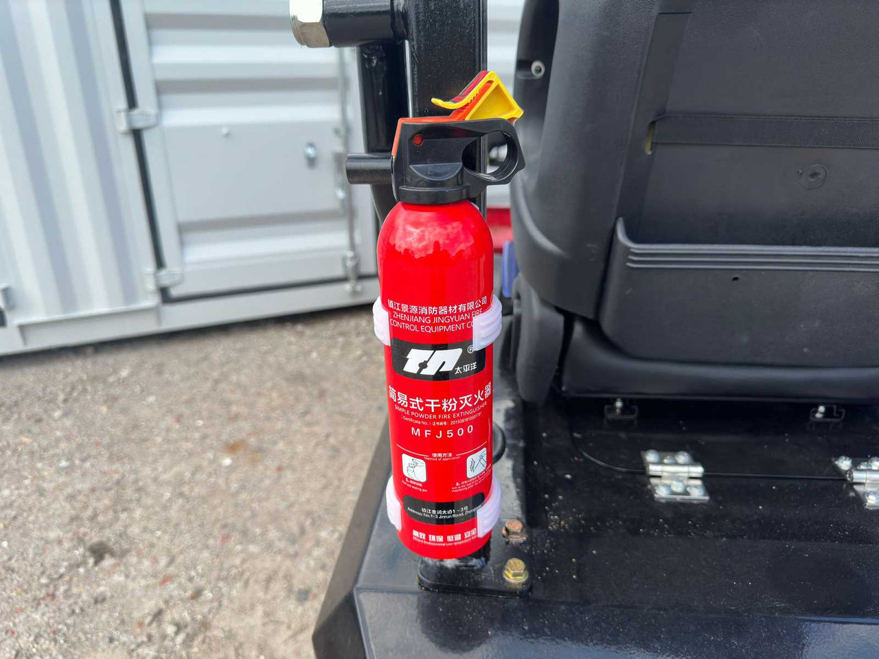 Chargeuse sur pneus Rhino-cross R906