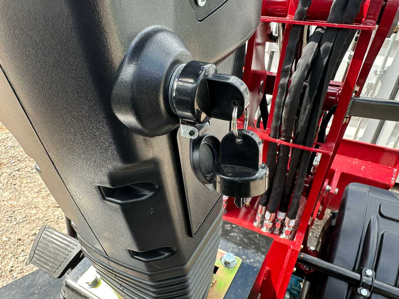 Chargeuse sur pneus Rhino-cross R906