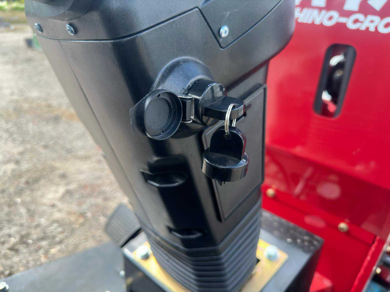Chargeuse sur pneus Rhino-cross R906T