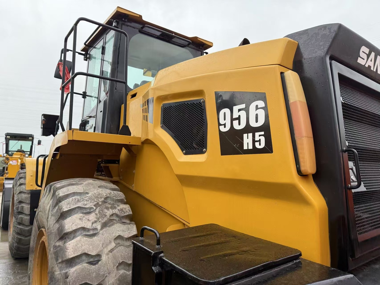 Chargeuse sur pneus SANY 956H5