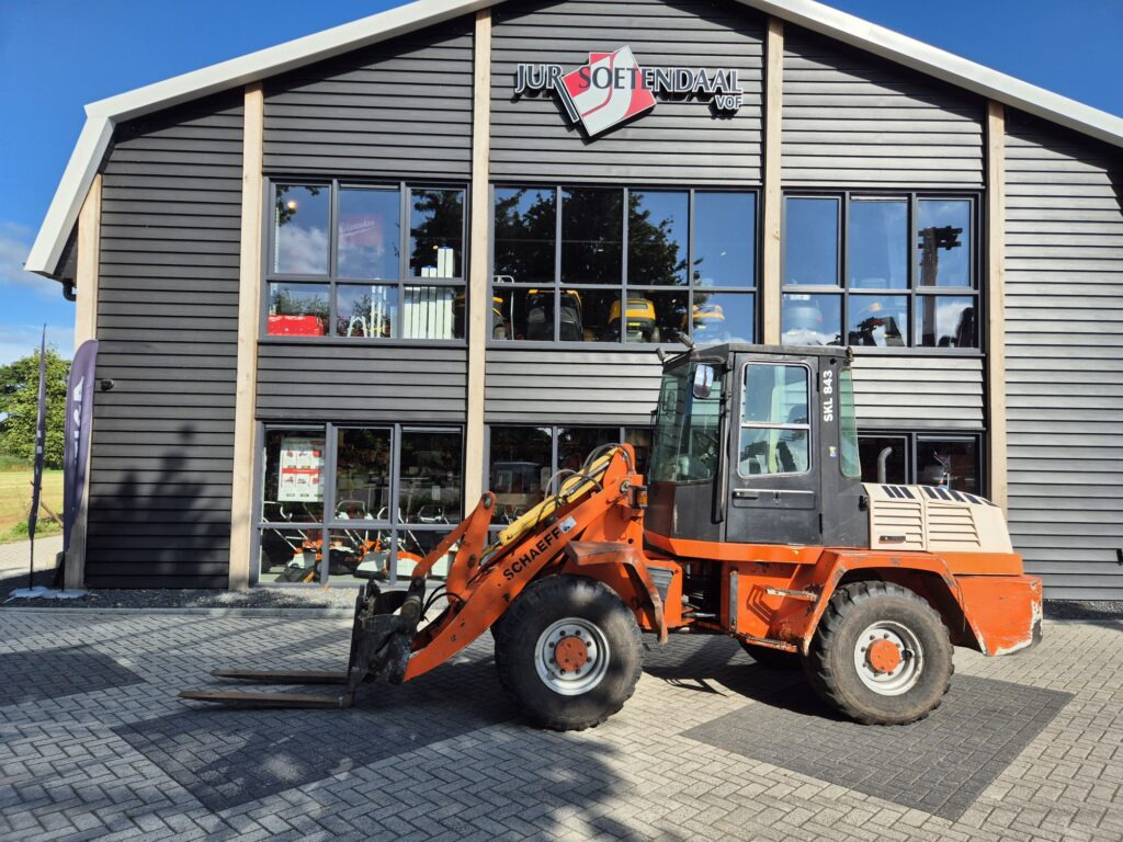 Chargeuse sur pneus SCHAEFF SKL843