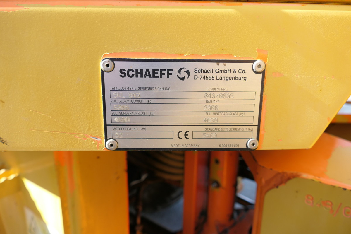 Chargeuse sur pneus SCHAEFF SKL 843