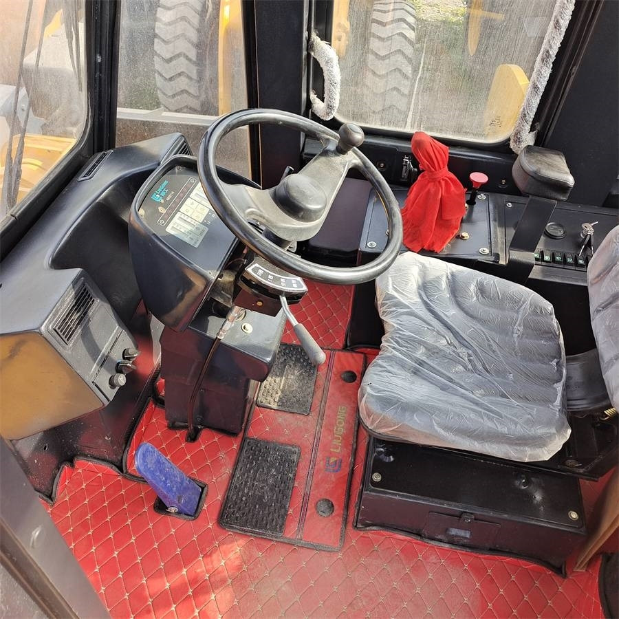 Chargeuse sur pneus SDLG 856