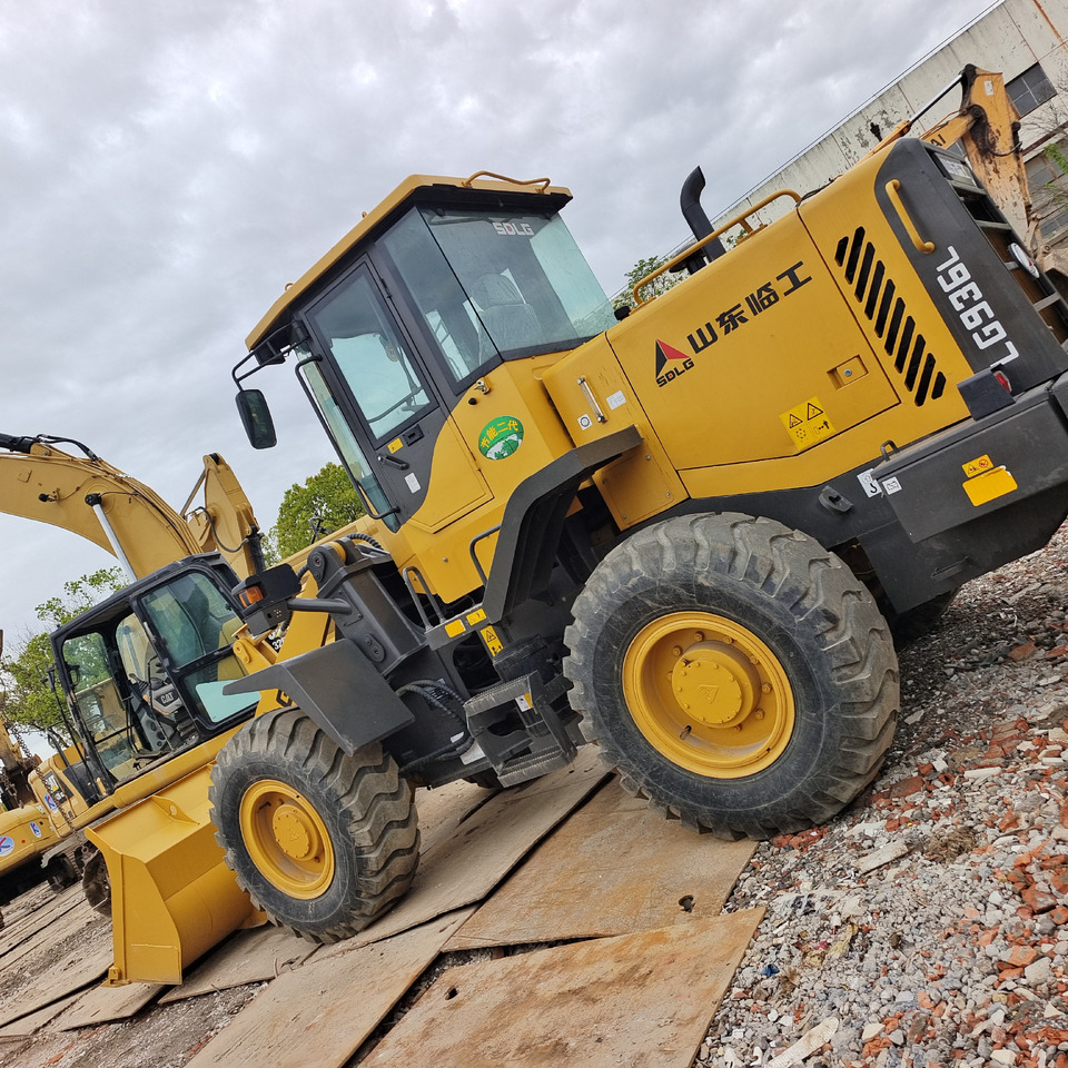 Chargeuse sur pneus SDLG 936L